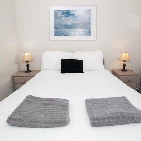 Cormorant - Beautiful 2 Bed Apartment With Sea Views Old Town Scarborough Exterior photo